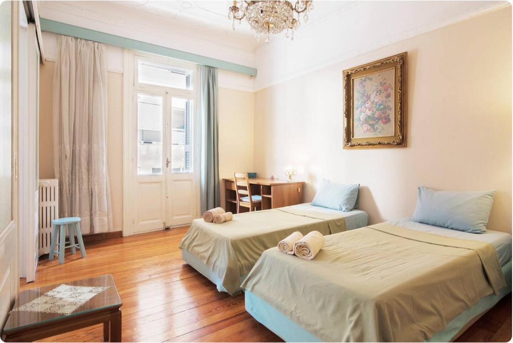 Neoclassical House In The Center Of Athena Bagian luar foto